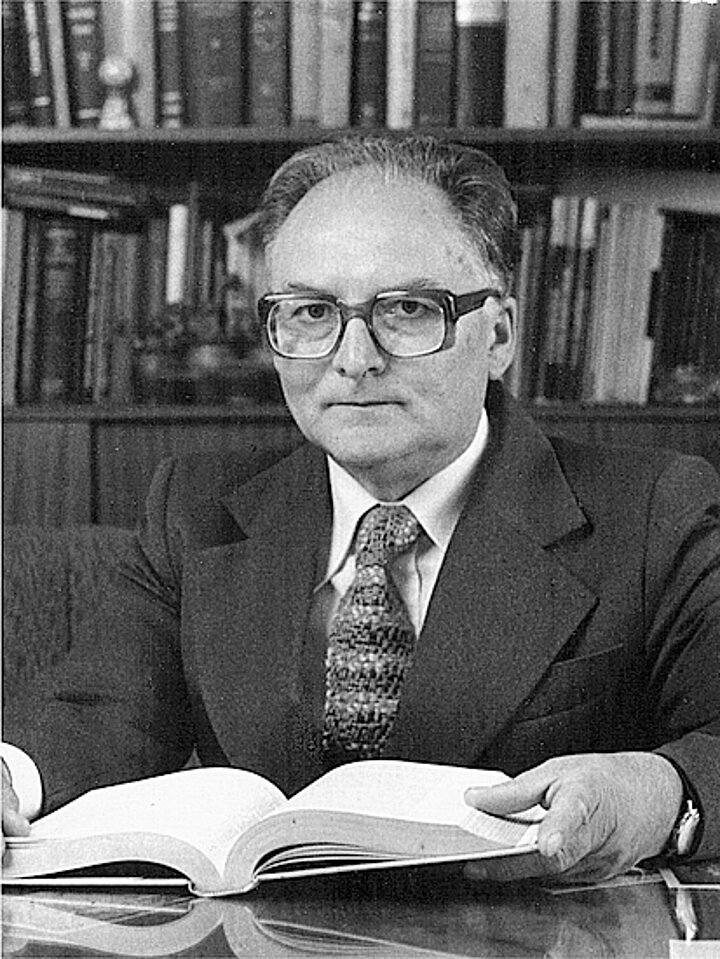 Prof. zw. dr Mieczysław Lasoń
